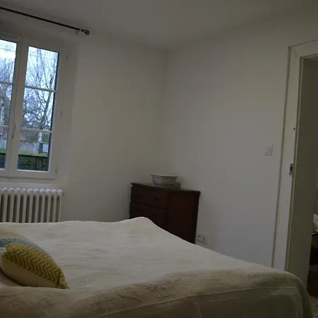 Maison Chaleureuse A 5 Minutes A Pied Du Centre A בית נופש *